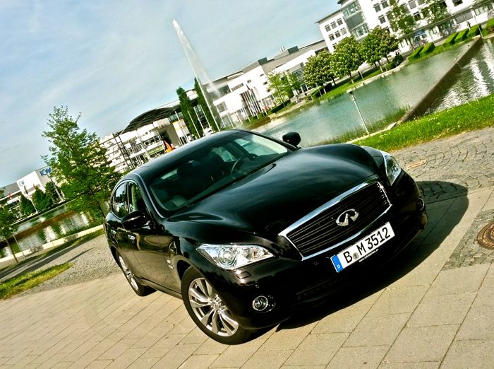 Infiniti M35h Infiniti M35h