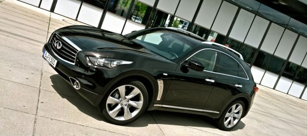 Infiniti FX50 - Titelbild