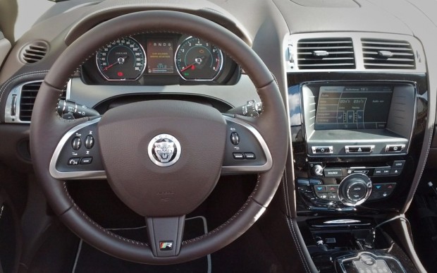 Jaguar XKR Cockpit Jaguar XKR Cockpit