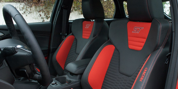 Ford Focus ST Recaros