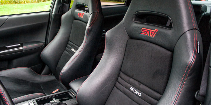 Subaru WRX STi Sitze Subaru WRX STi Sitze