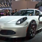 Wie ein Internet-Date: Serienversion des Alfa Romeo 4C in Genf!